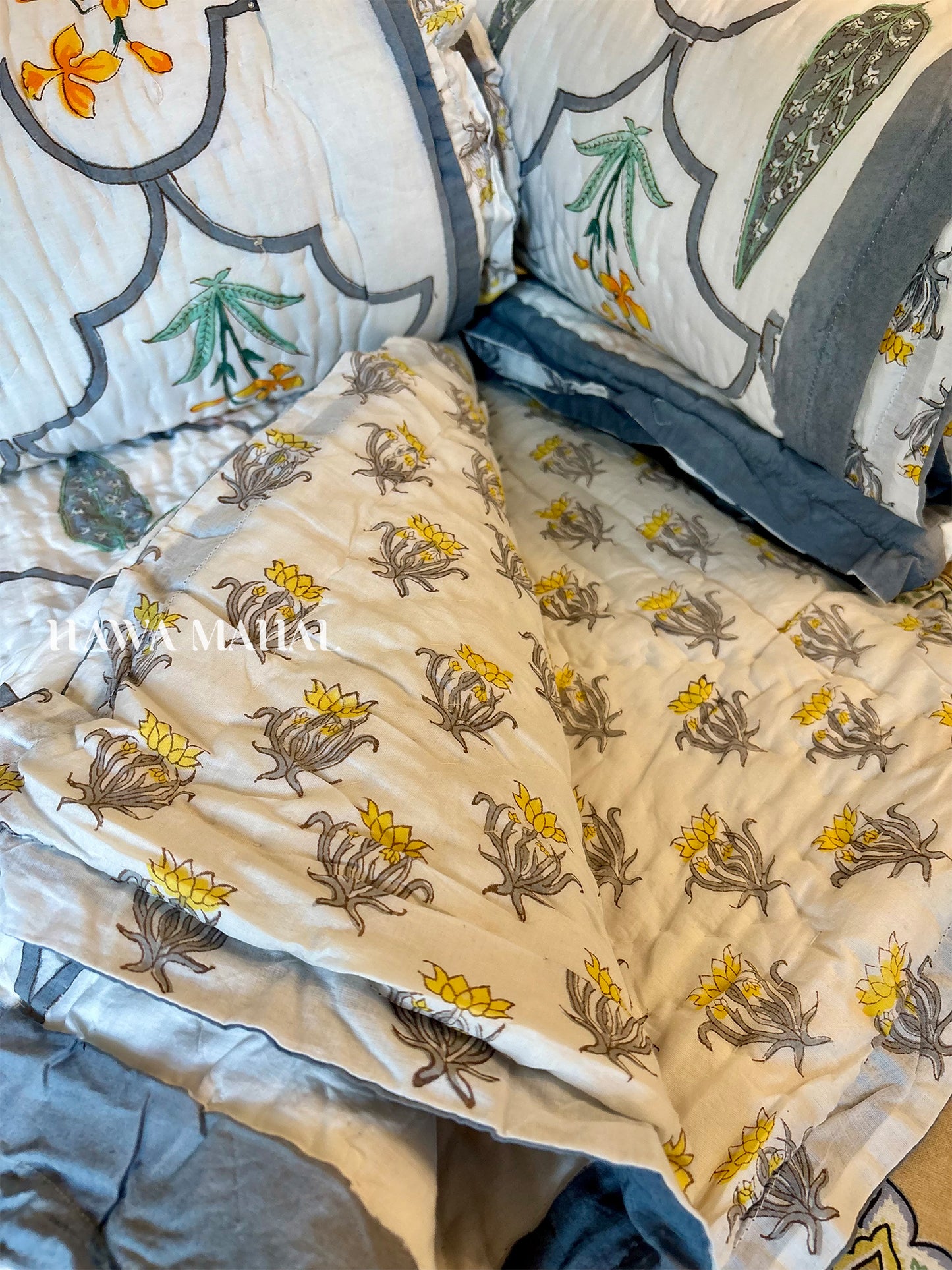 Meera Bagh Collection - Handblock Printed Reversible Mulmul Cotton Quilt - Single (60 x 90 inch)