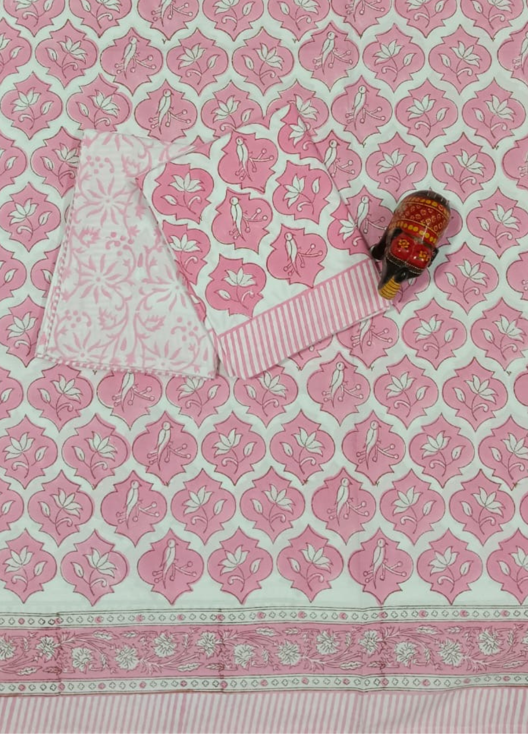 Gull Collection - Hand Block Printed Super King Bedsheet with Reversible Pillow Covers (108 x 108 inches)
