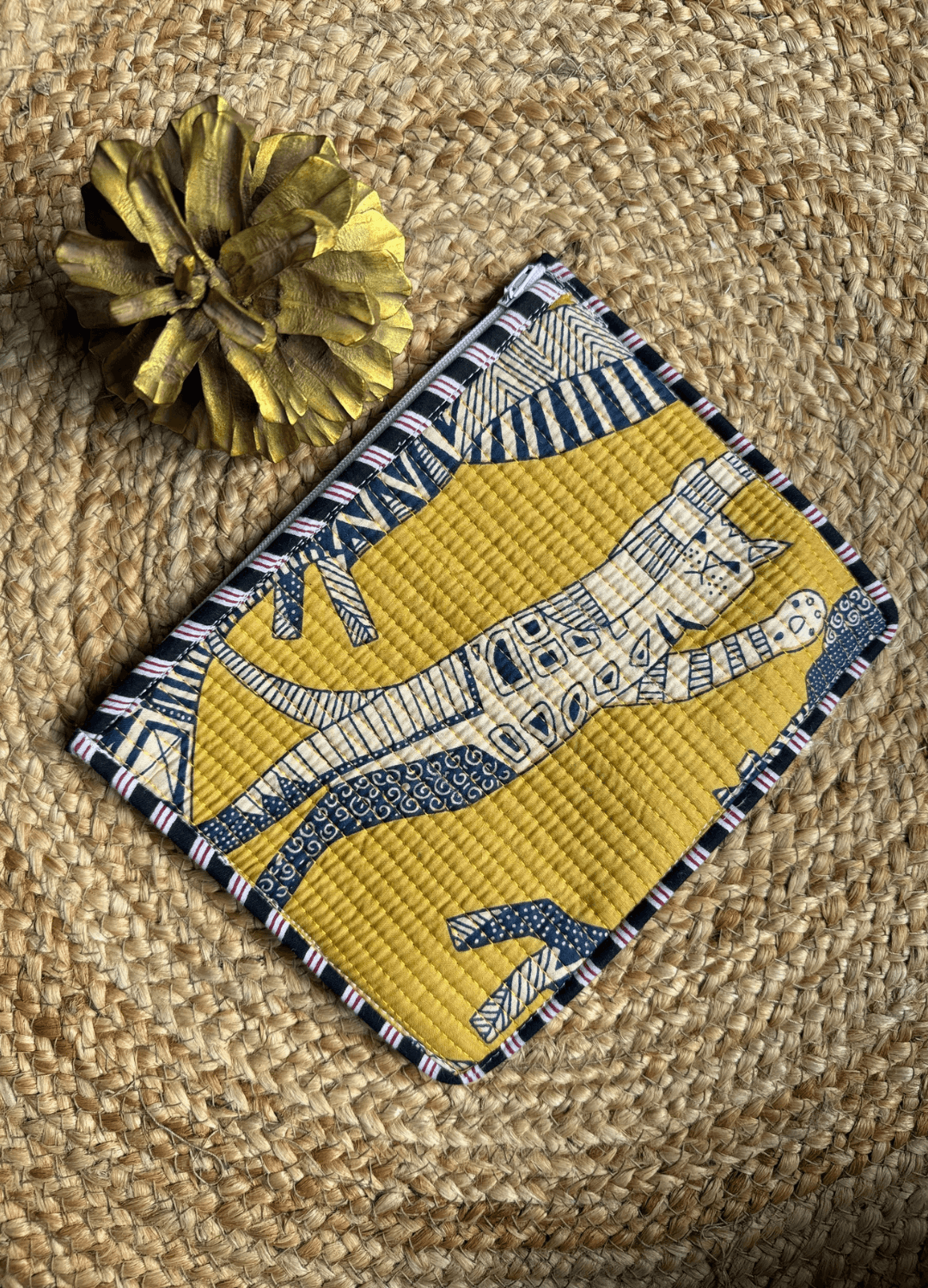 Handblock Flat Pouch