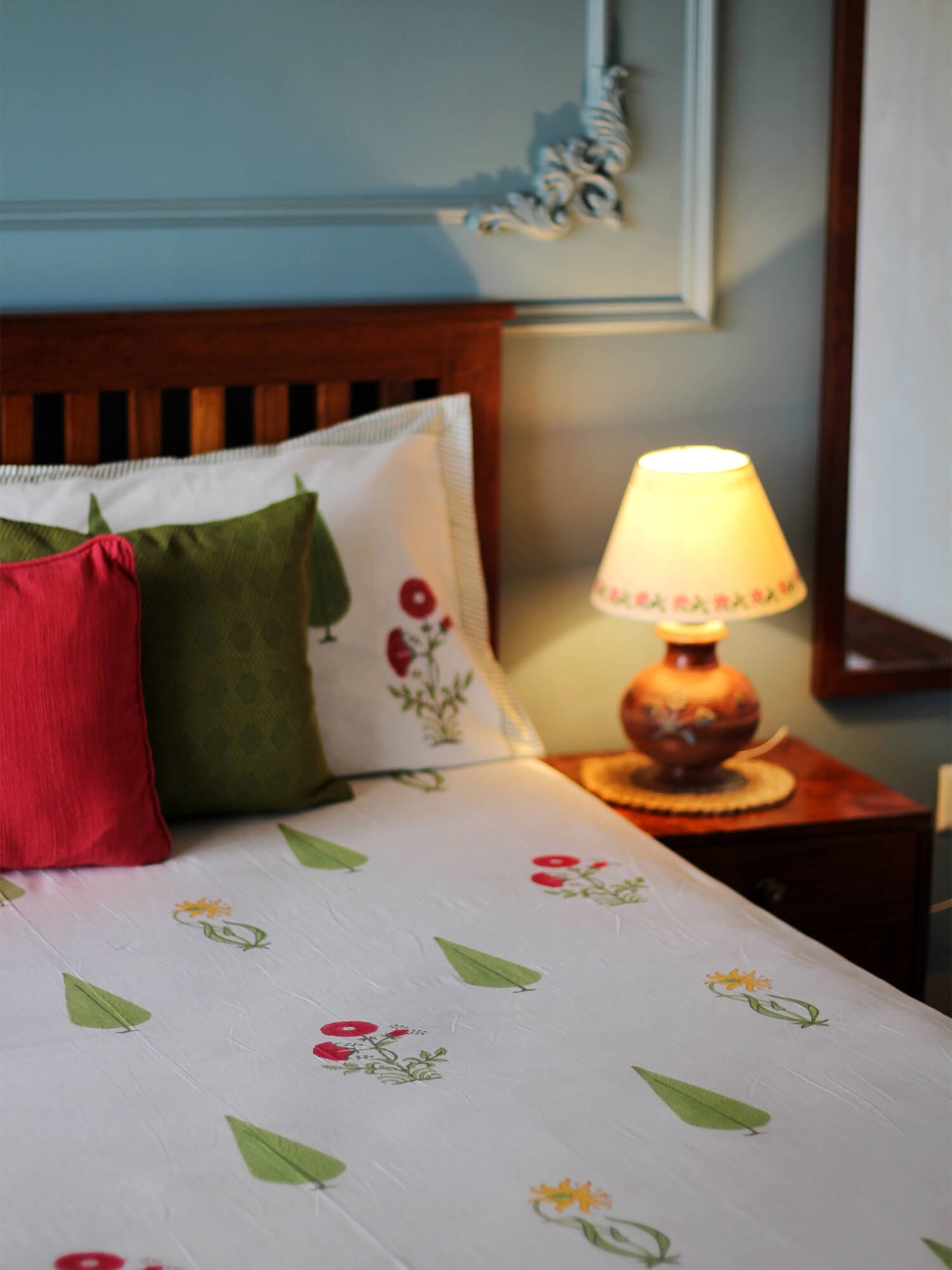 Sultan Bagh Collection - Hand Block Printed King Bedsheet with Reversible Pillow Covers (90 x 108 inches)