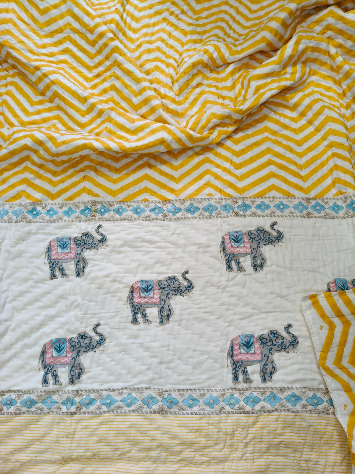 Yellow Zigzag Handblock Printed Reversible Mulmul Cotton Quilt - Double (90 x 108 inch)