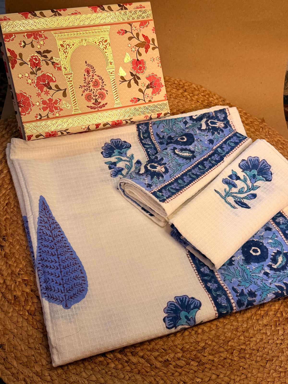 GIFT BOX - BATH LINEN SET ( 4 pc Set)