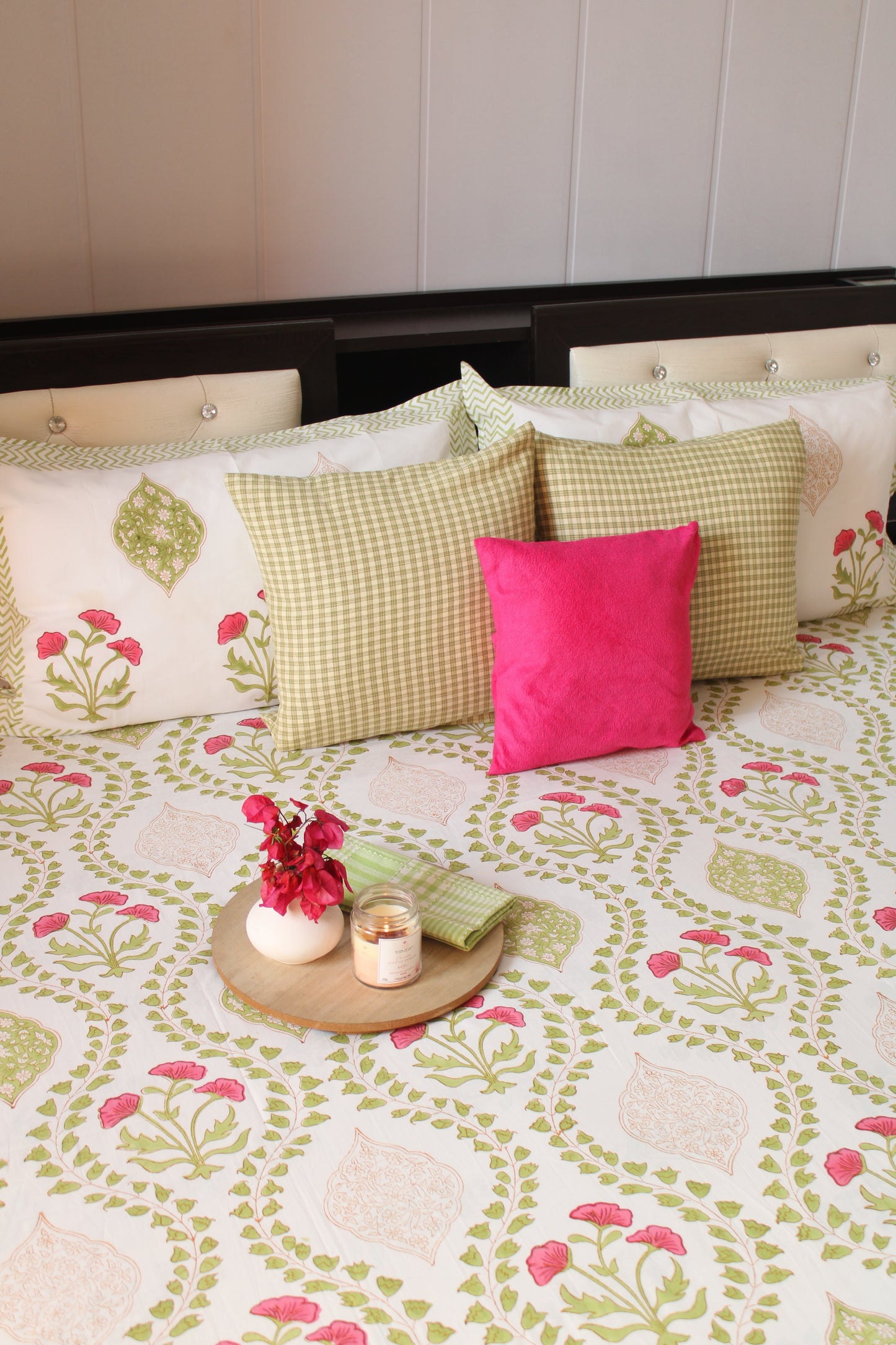 Sawai Bagh Collection - Hand Block Printed Super King Bedsheet with Reversible Pillow Covers (108 x 108 inches)