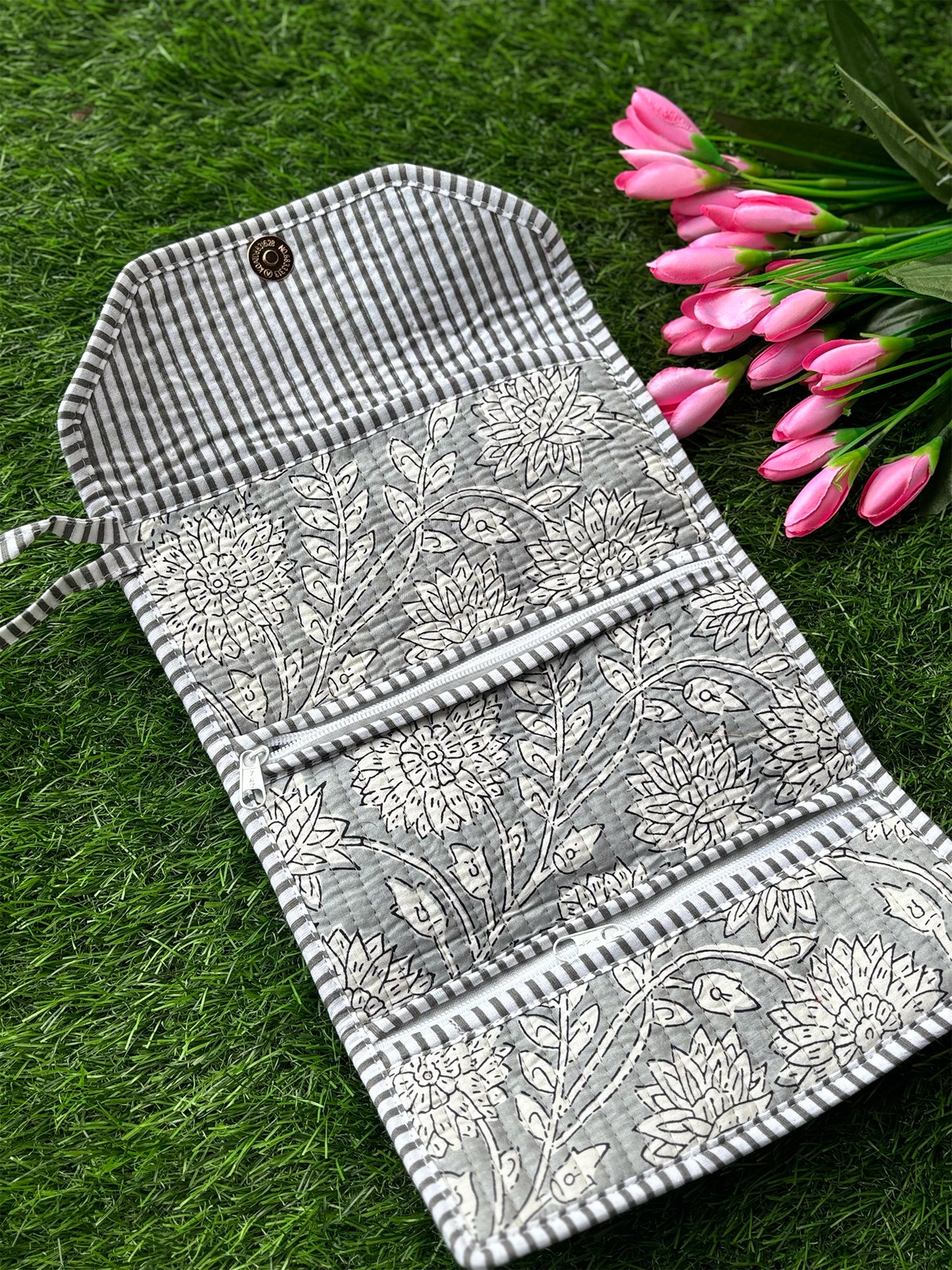 Jewellery Roll Up Pouch - Silver
