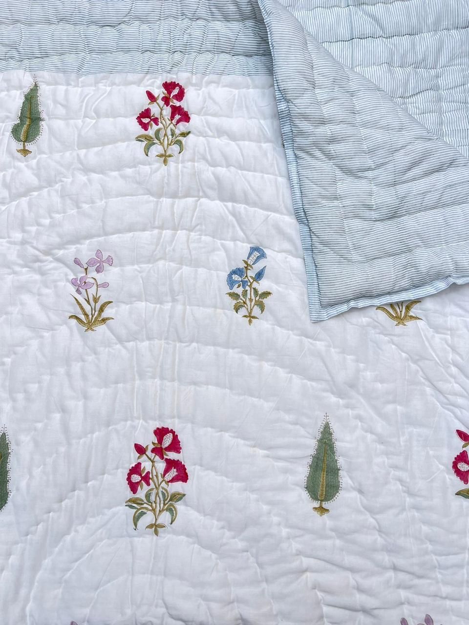 Phool Bagh Collection - Matching Double Bed Quilt & Bedsheet Set