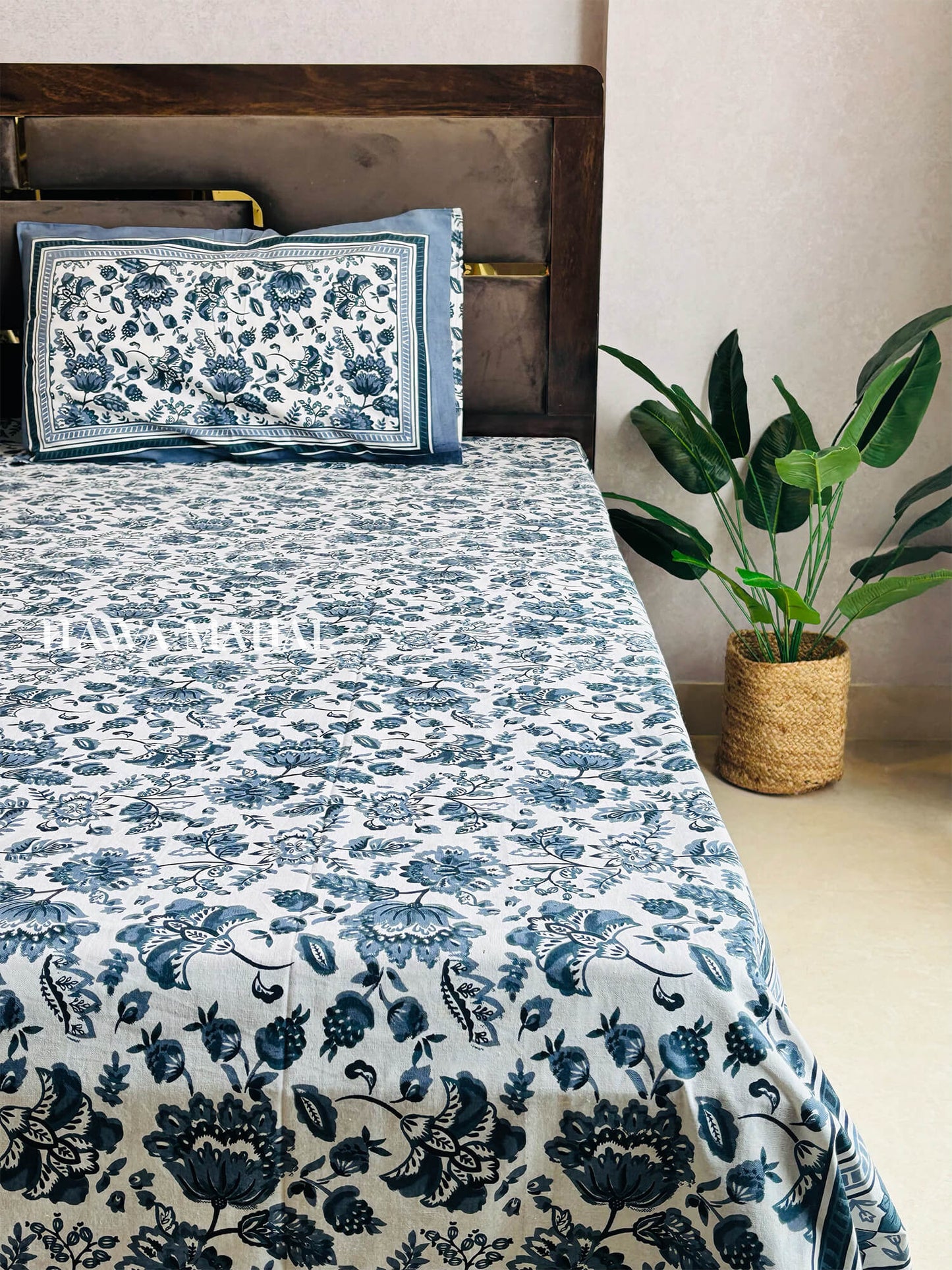 Rajputana Collection - Super King Cotton Bedsheet with Pillow Covers (108 x 108 inches)