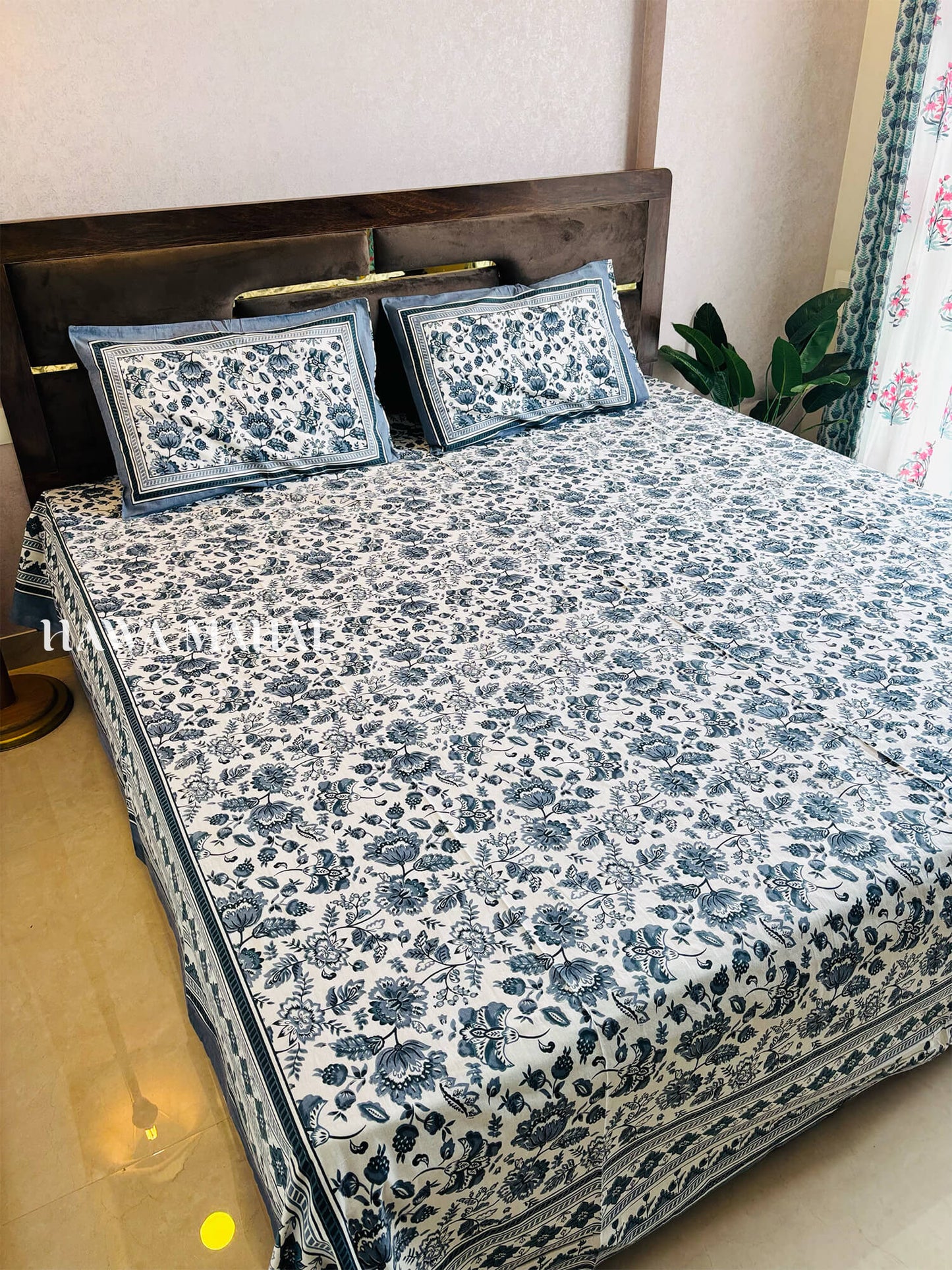 Rajputana Collection - Super King Cotton Bedsheet with Pillow Covers (108 x 108 inches)