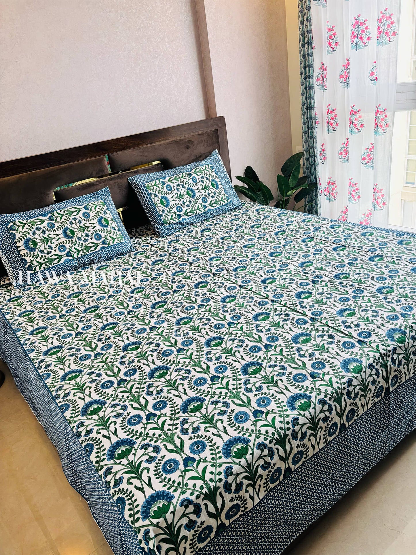 Rajputana Collection - Super King Cotton Bedsheet with Pillow Covers (108 x 108 inches)