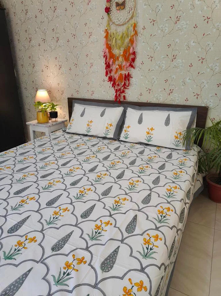 Meera Bagh Collection - Matching Double Bed Quilt & Bedsheet Set