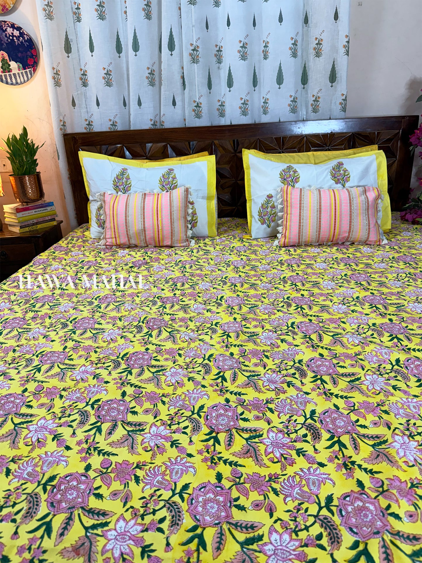 Yellow Floral Percale King Bedsheet with Pillow Covers (90 x 108 inches)