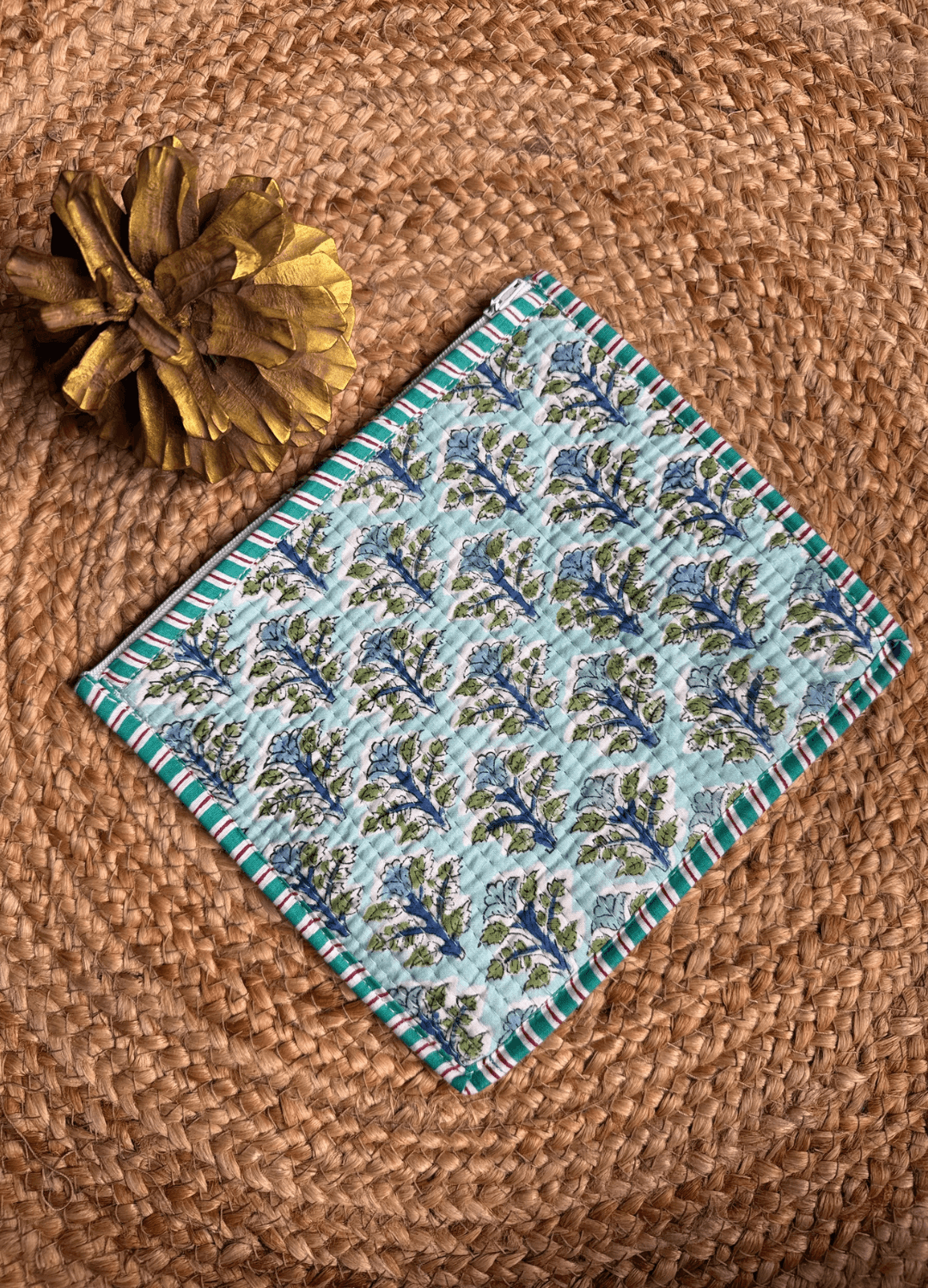Handblock Flat Pouch