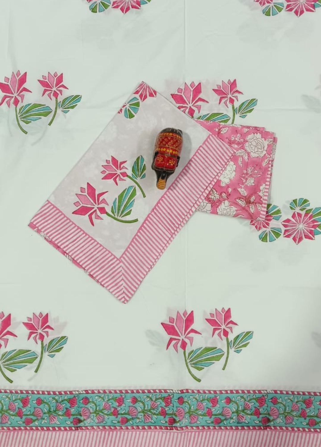 Niharika Hand Block Printed Super King Bedsheet with Reversible Pillow Covers (108 x 108 inches)