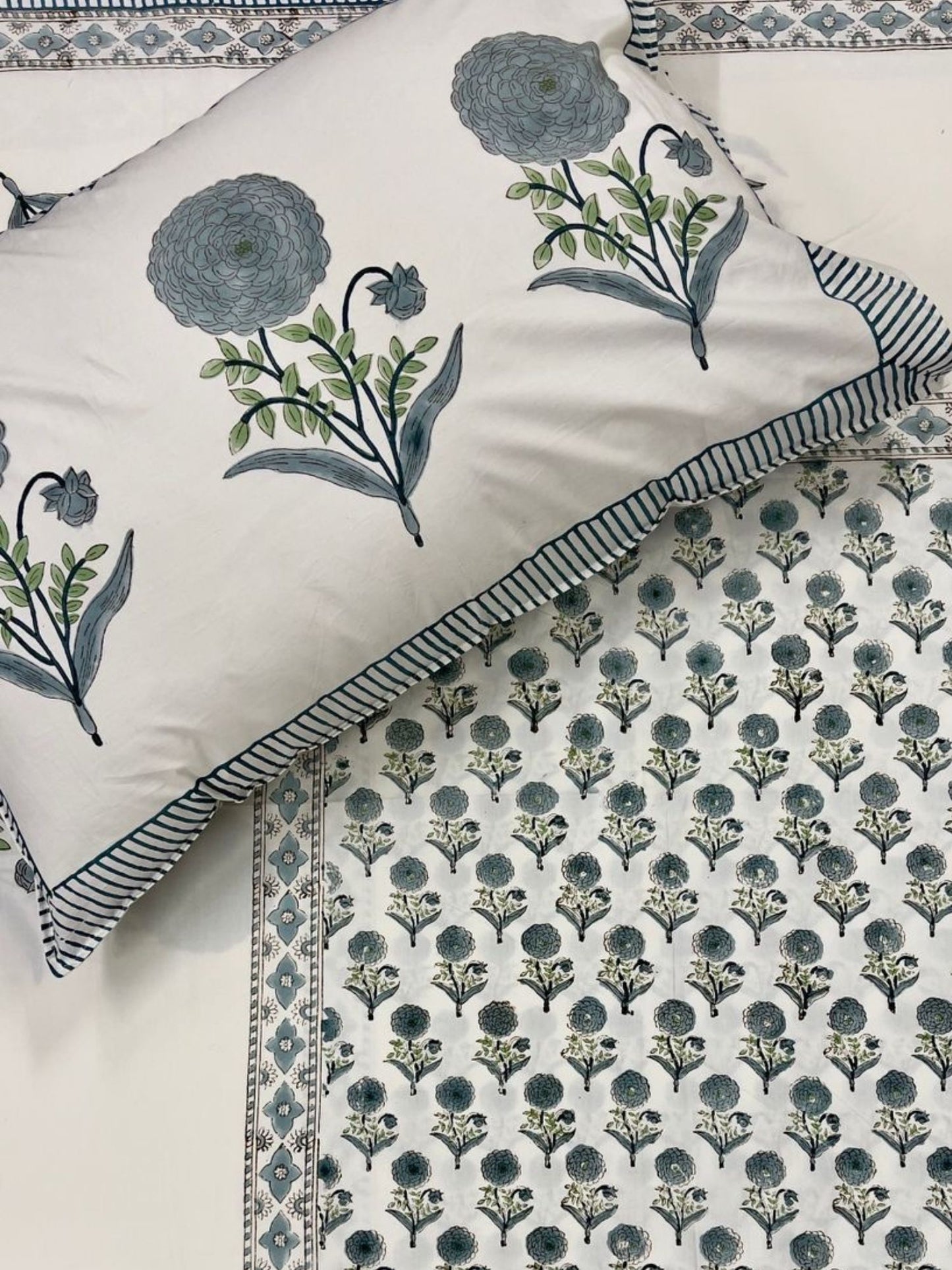 Booti Bagh Hand Block Printed King Bedsheet with Reversible Pillow Covers (90 x 108 inches)