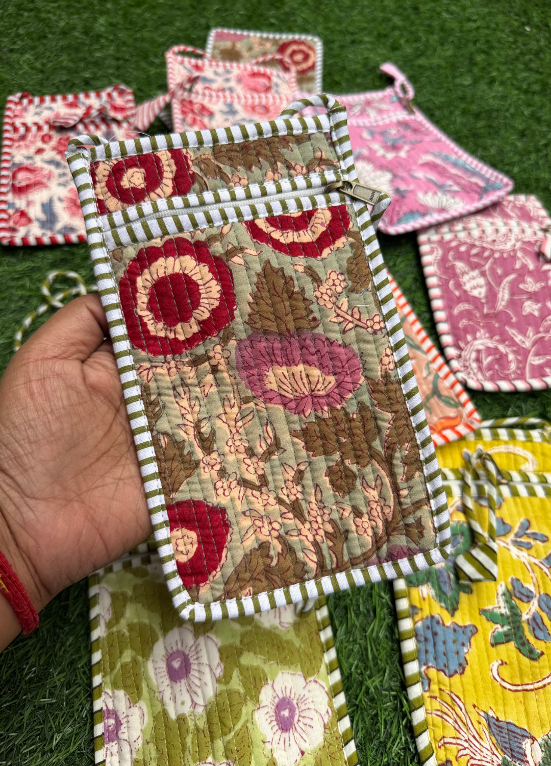 BLOCK PRINTED MOBILE SLING
