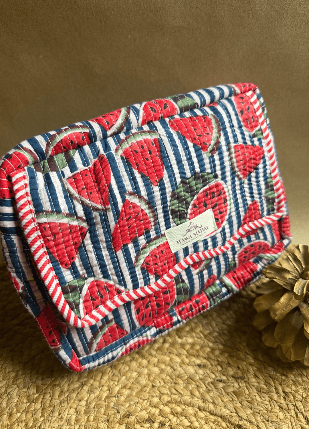 Scallop Toiletry Bag