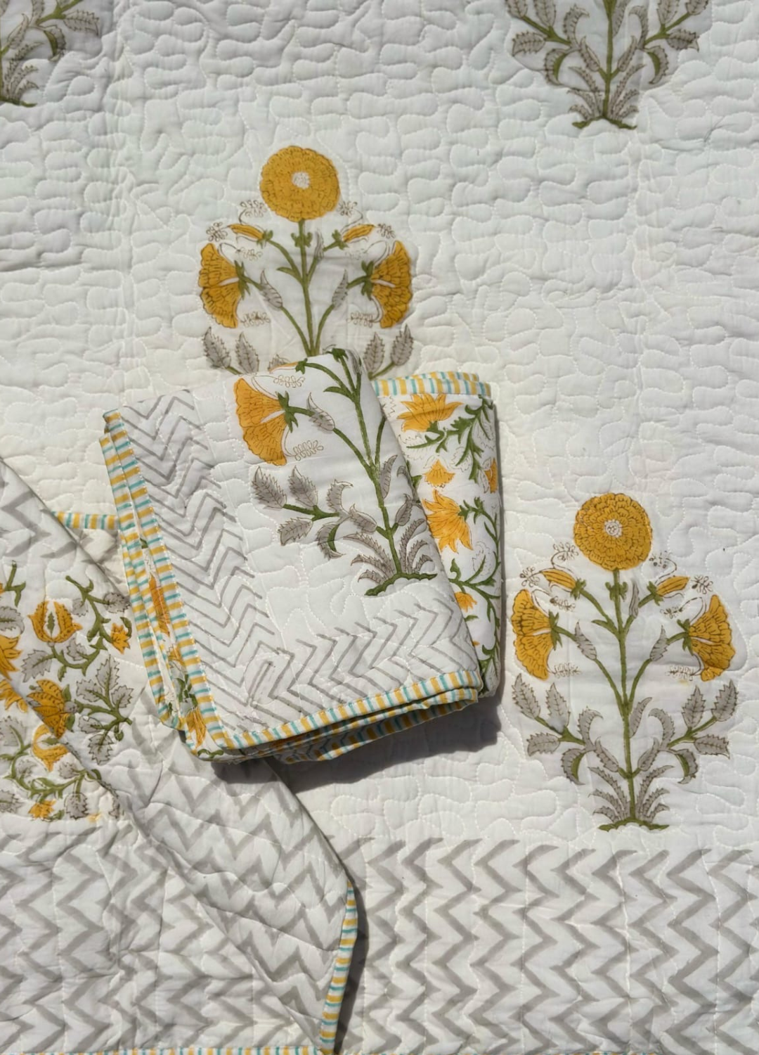 Handcrafted Quilted Cotton Bedcover with Two Pillow Covers