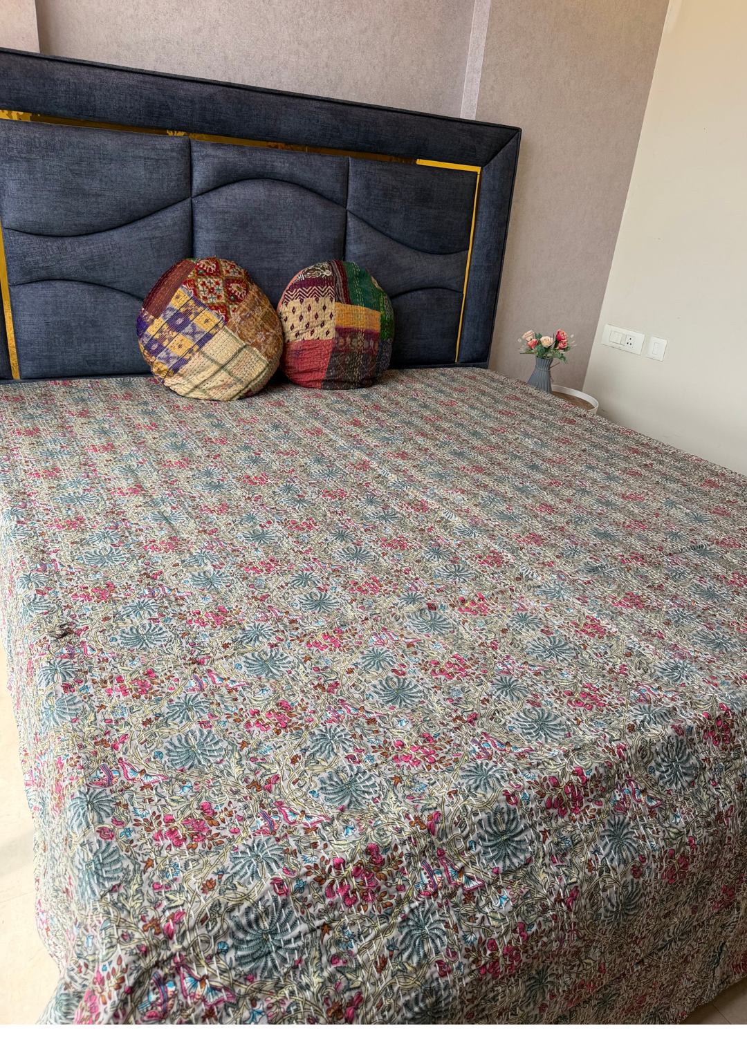 Grey Kantha Luxury Bedcover - 90x108 inch
