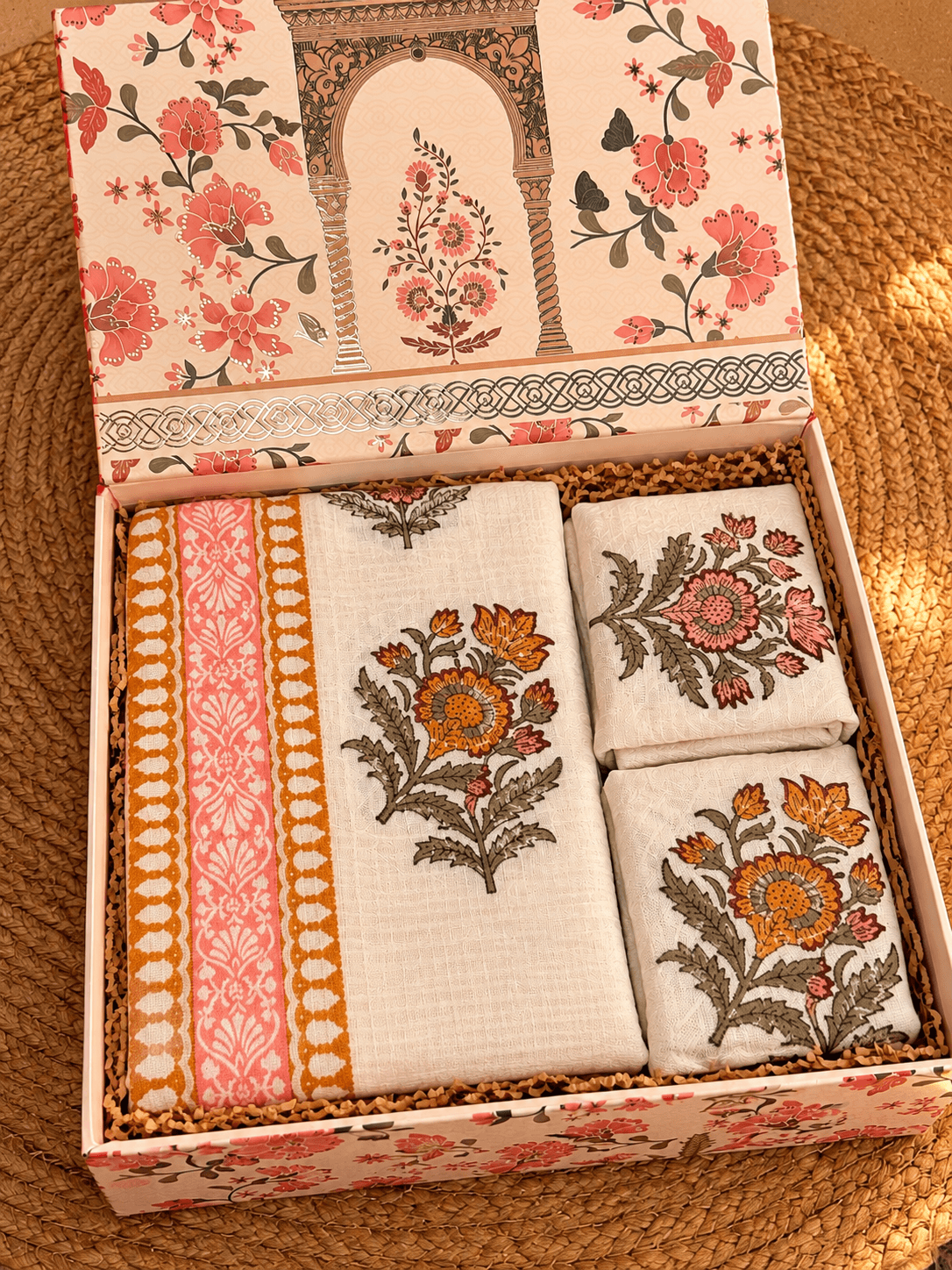 GIFT BOX - BATH LINEN SET ( 4 pc Set)