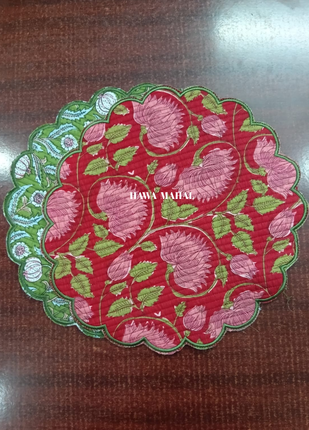 Scalloped Quilted Round Mats - Set of 6