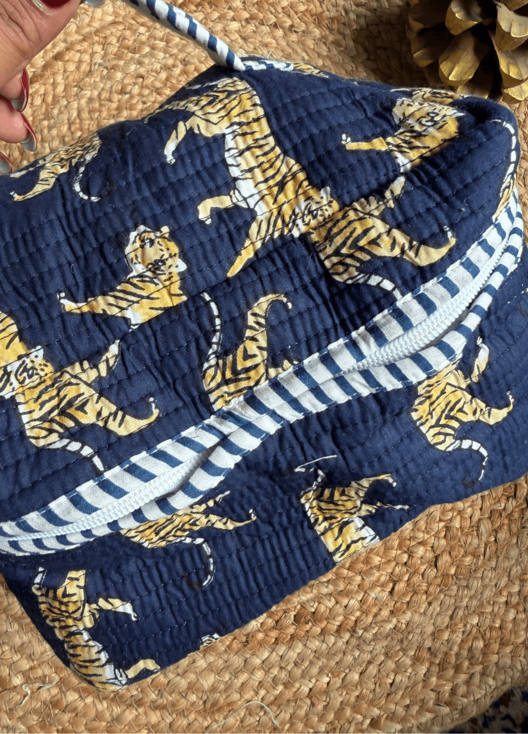 Quilted Vanity Bag – Travel Friendly Organizer