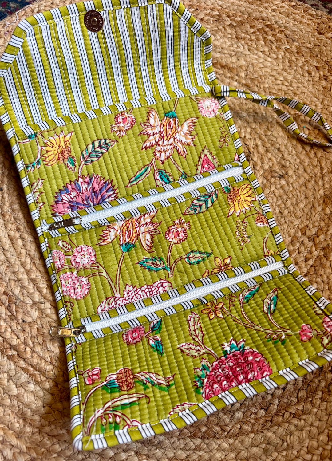 Roll Up Pouch - Green