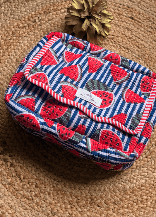Scallop Toiletry Bag