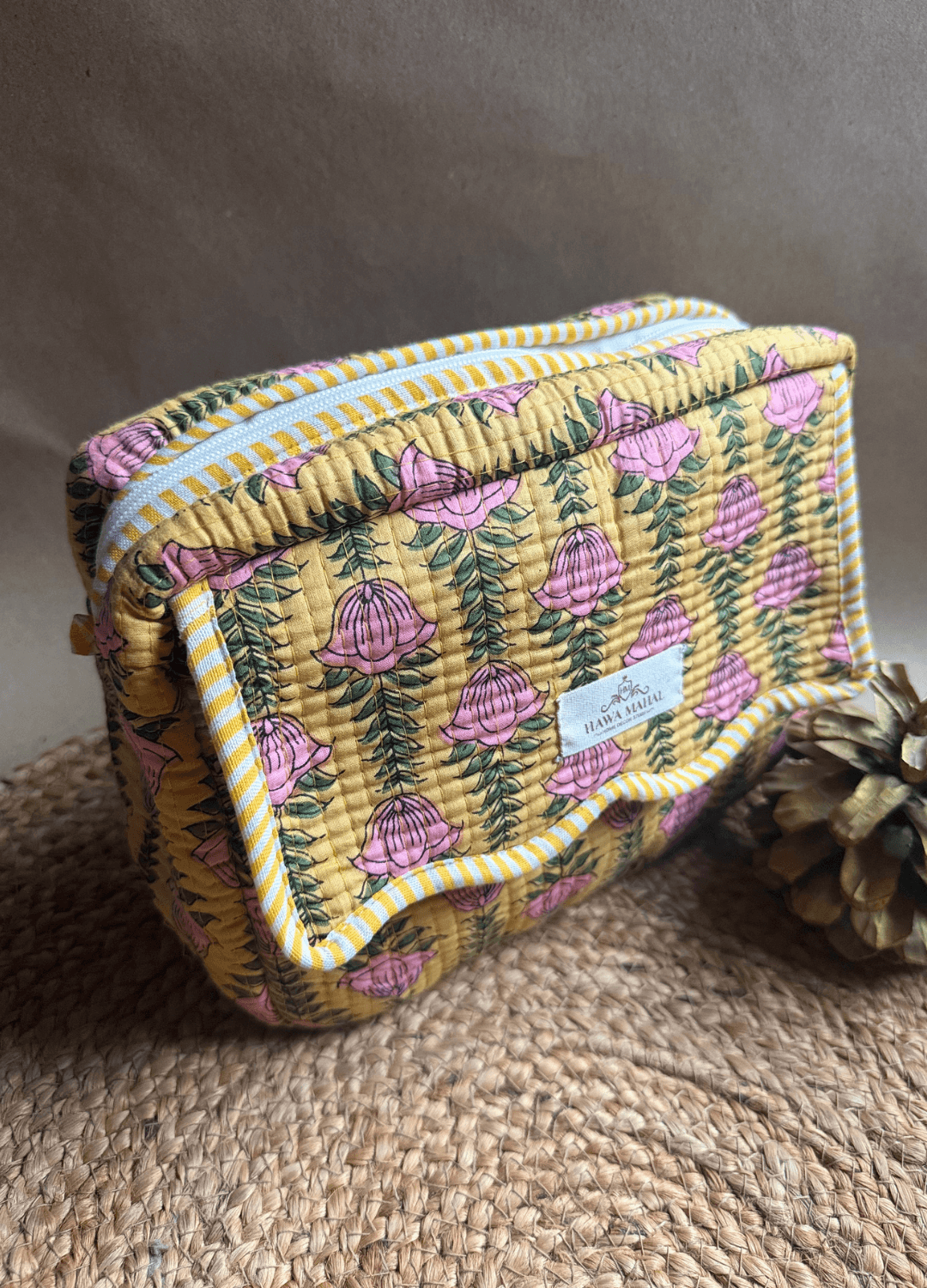 Scallop Toiletry Bag