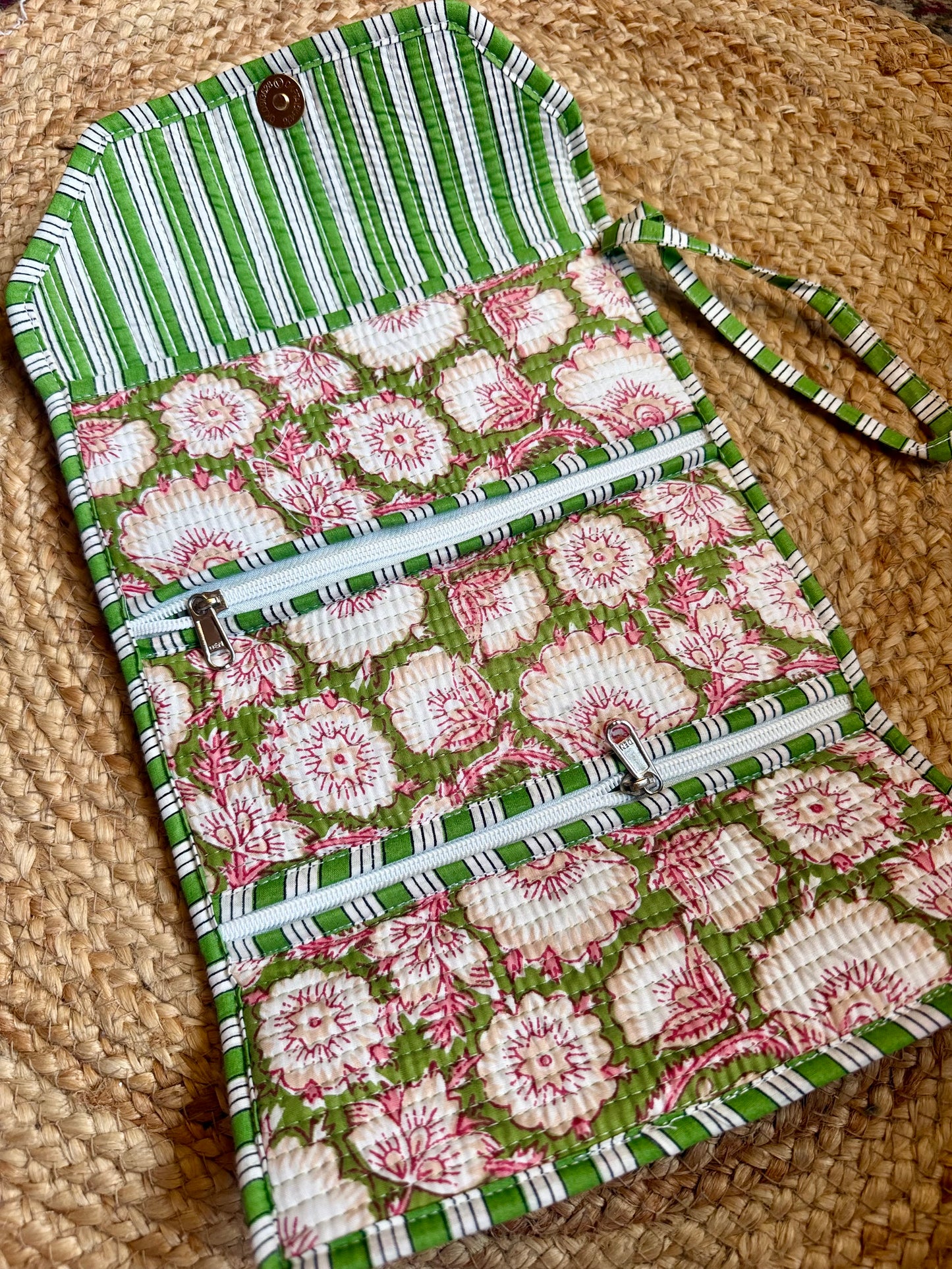 Roll Up Pouch - Green