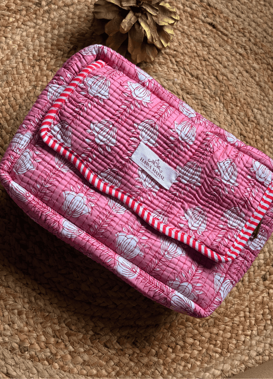 Scallop Toiletry Bag