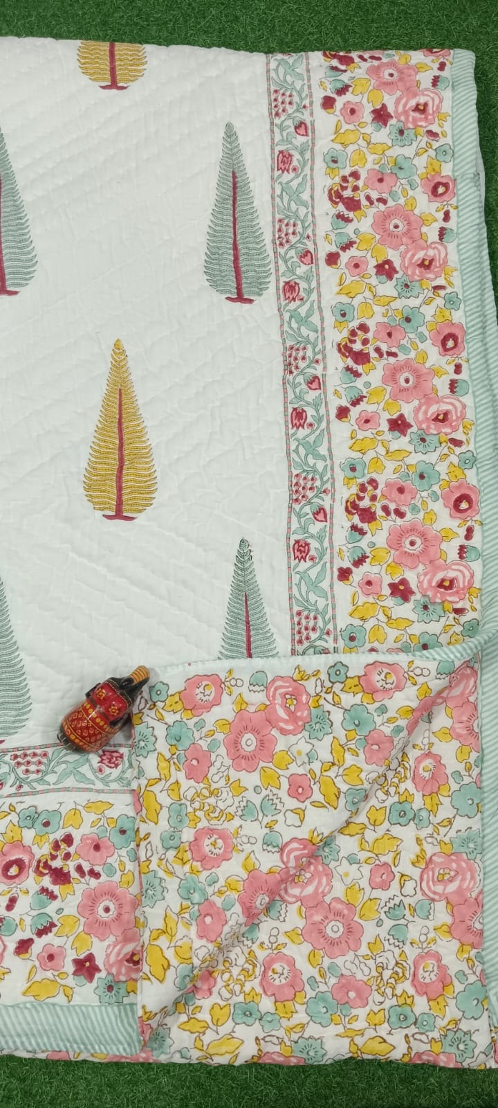 Handblock Printed Reversible Mulmul Cotton Quilt - Double (90 x 108 inch)