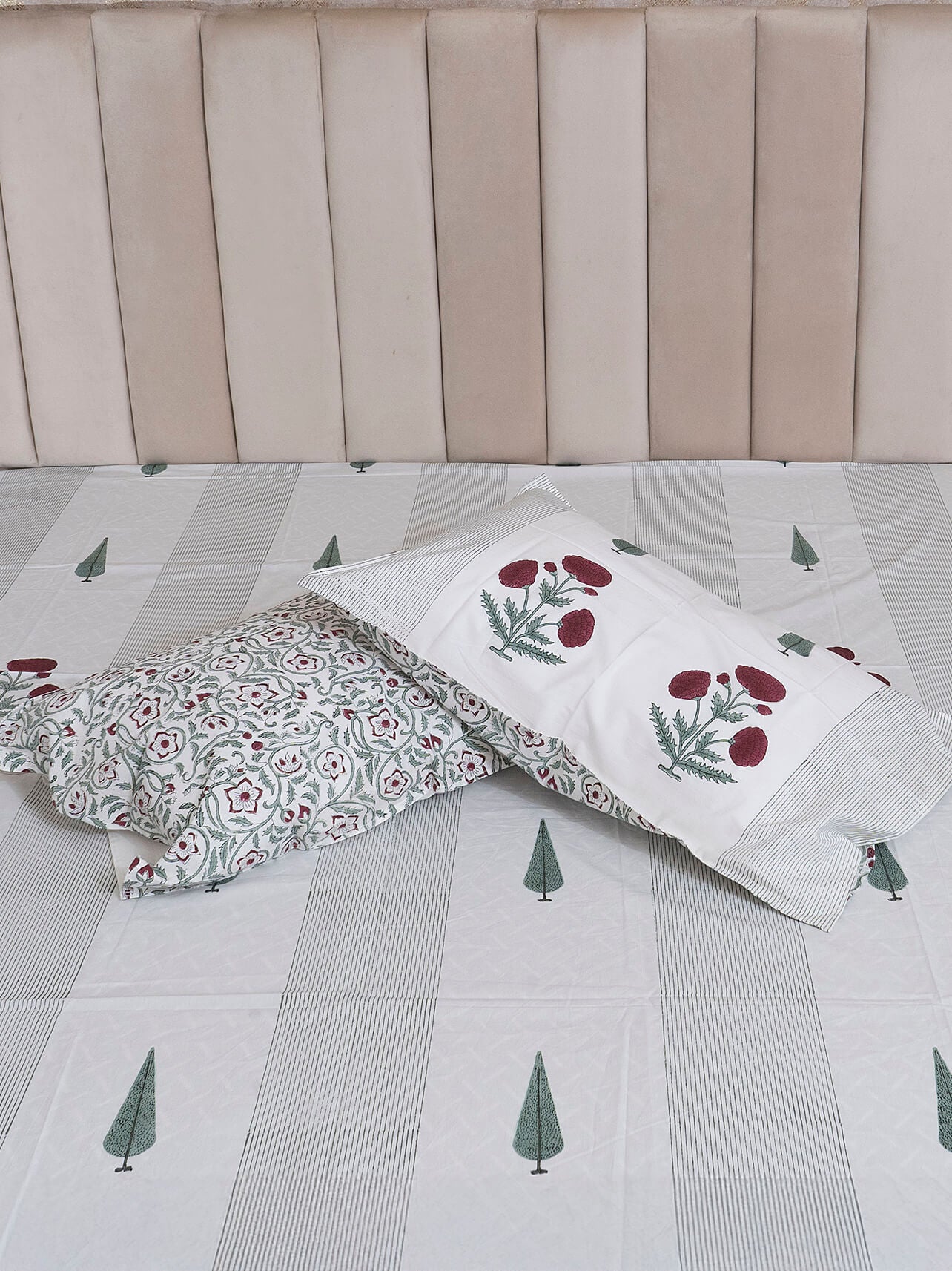 Khas Bagh Collection - Hand Block Printed Super King Bedsheet with Reversible Pillow Covers (108 x 108 inches)