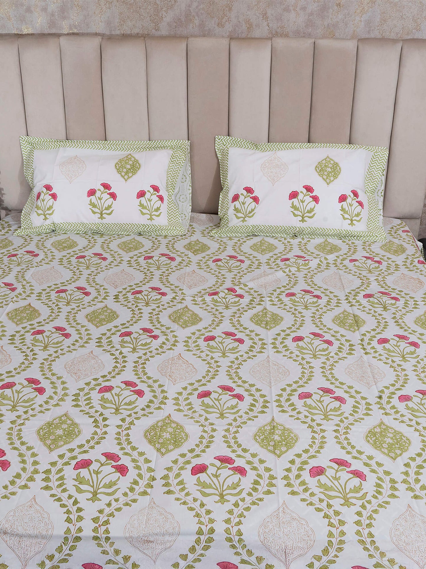 Sawai Bagh Collection - Hand Block Printed King Bedsheet with Reversible Pillow Covers (90 x 108 inches)