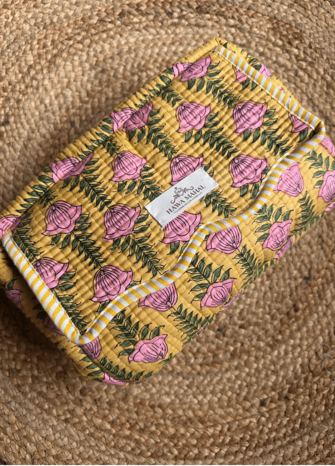 Scallop Toiletry Bag