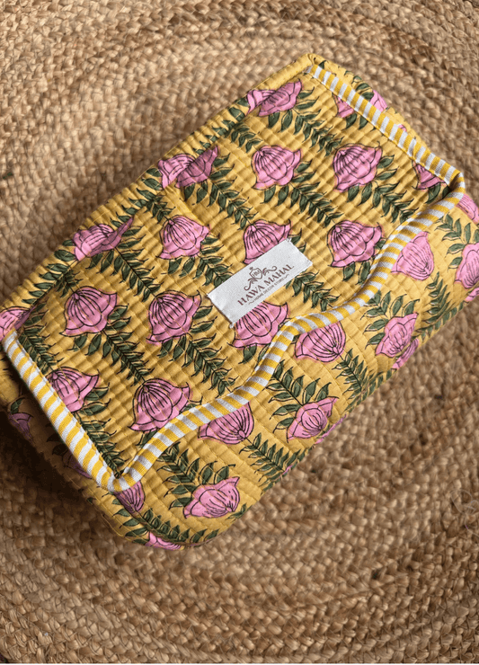 Scallop Toiletry Bag