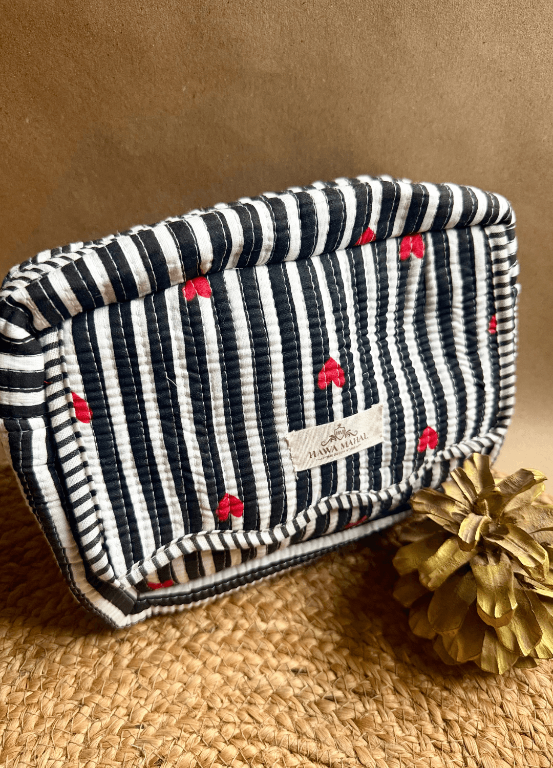 Scallop Toiletry Bag