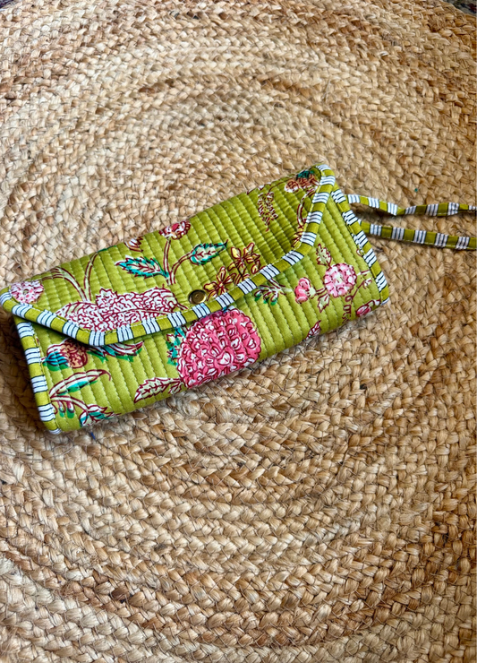 Roll Up Pouch - Green