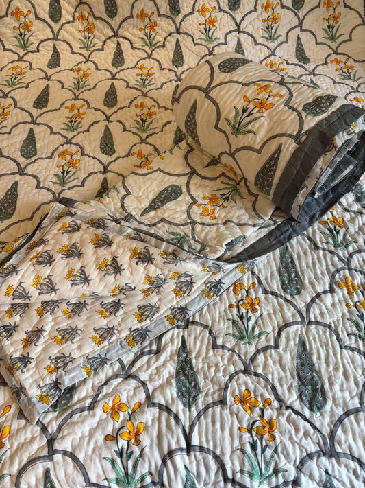 Meera Bagh Collection - Handblock Printed Reversible Mulmul Cotton Quilt - Single (60 x 90 inch)