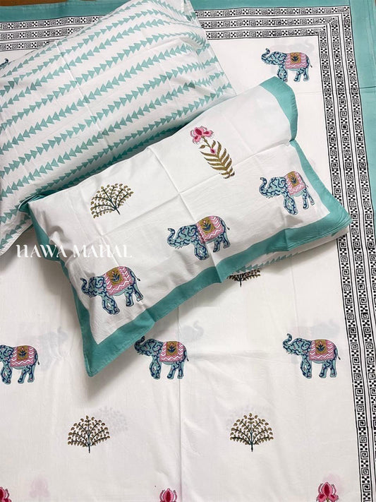 Hand Block Printed Super King Bedsheet with Reversible Pillow Covers (108 x 108 inches)