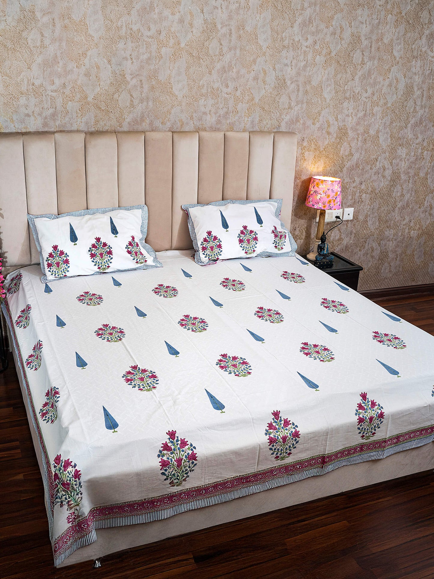 Hunar Bagh Collection - Hand Block Printed Super King Bedsheet with Reversible Pillow Covers (108 x 108 inches)