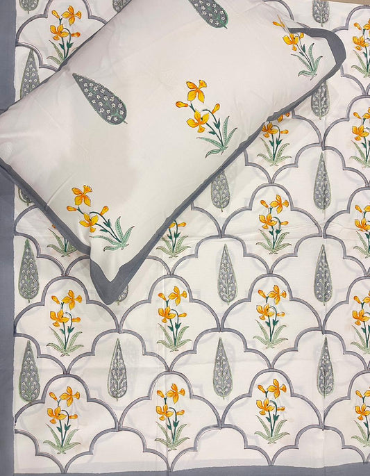 Meera Bagh Collection - Hand Block Printed King Bedsheet with Reversible Pillow Covers (90 x 108 inches)